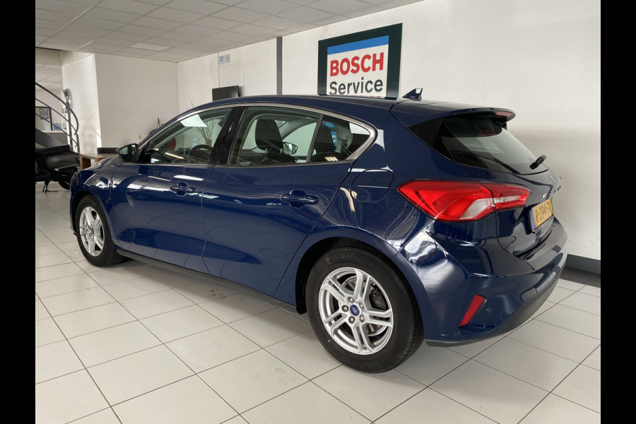 Ford Focus 1.0 EcoBoost Trend Edition Business Navigatie  / Carplay /Led verlichting /airco