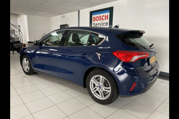 Ford Focus 1.0 EcoBoost Trend Edition Business Navigatie  / Carplay /Led verlichting /airco