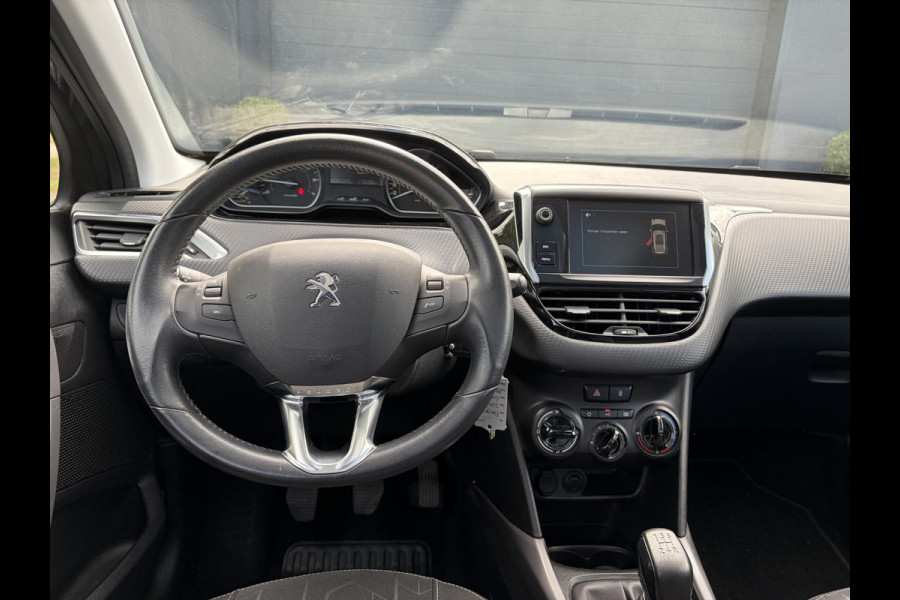 Peugeot 2008 1.2 PureTech Blue Lion D-riem vv in 2024 l Pano l Navi l 110pk l Trekhaak l Carplay l Airco l Cruise l Pdc l Recent beurt gehad l N.A.P l Apk tot 01-2027
