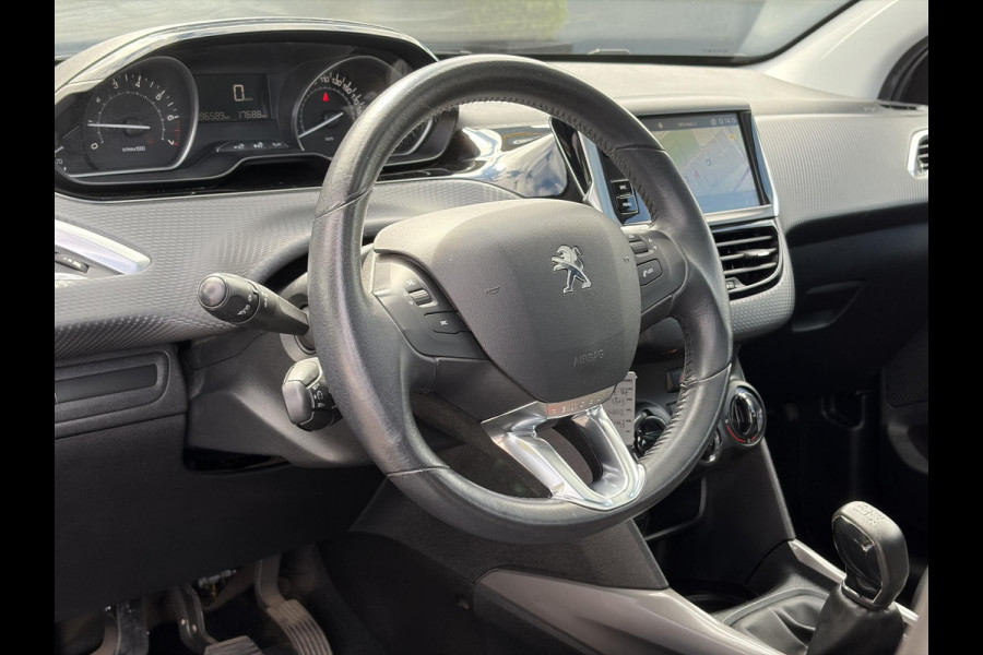 Peugeot 2008 1.2 PureTech Blue Lion D-riem vv in 2024 l Pano l Navi l 110pk l Trekhaak l Carplay l Airco l Cruise l Pdc l Recent beurt gehad l N.A.P l Apk tot 01-2027