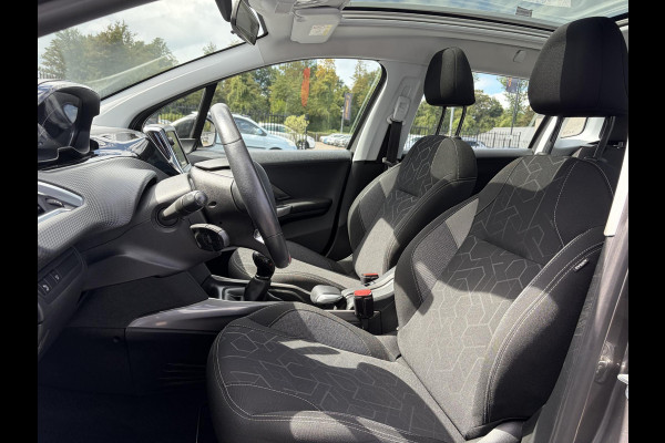 Peugeot 2008 1.2 PureTech Blue Lion D-riem vv in 2024 l Pano l Navi l 110pk l Trekhaak l Carplay l Airco l Cruise l Pdc l Recent beurt gehad l N.A.P l Apk tot 01-2027