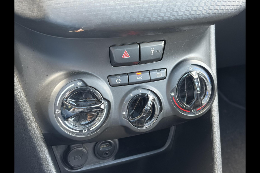 Peugeot 2008 1.2 PureTech Blue Lion D-riem vv in 2024 l Pano l Navi l 110pk l Trekhaak l Carplay l Airco l Cruise l Pdc l Recent beurt gehad l N.A.P l Apk tot 01-2027