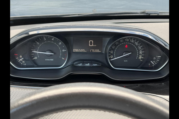 Peugeot 2008 1.2 PureTech Blue Lion D-riem vv in 2024 l Pano l Navi l 110pk l Trekhaak l Carplay l Airco l Cruise l Pdc l Recent beurt gehad l N.A.P l Apk tot 01-2027