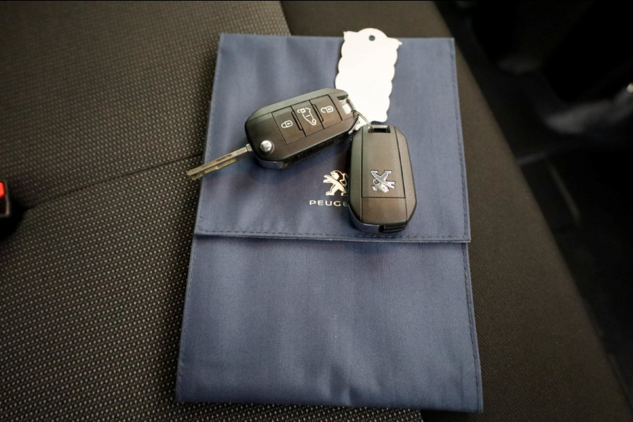 Peugeot Expert 2.0 BlueHDI 180pk D.C. Automaat 2x Schuifdeur/Navi 07-2023