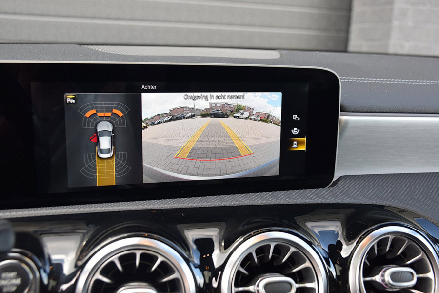 Mercedes-Benz CLA-Klasse 250 Premium Plus*AMG Pakket*PANO*SFEER*BURMESTER*CAMERA*NL-Auto*