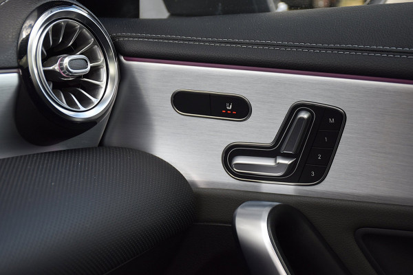 Mercedes-Benz CLA-Klasse 250 Premium Plus*AMG Pakket*PANO*SFEER*BURMESTER*CAMERA*NL-Auto*