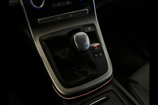 Renault Grand Scénic 1.3 TCe Techno 7p. Navigatie Cruise Control  Full LED  Privacy Glass  20" LM Velgen  PDC + Camera  Half Leder  Virtual  Cockpit Airco