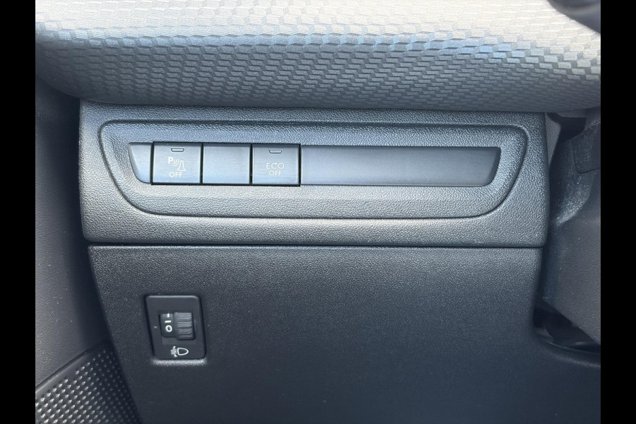 Peugeot 2008 1.2 PureTech Blue Lion D-riem vv in 2024 l Pano l Navi l 110pk l Trekhaak l Carplay l Airco l Cruise l Pdc l Recent beurt gehad l N.A.P l Apk tot 01-2027