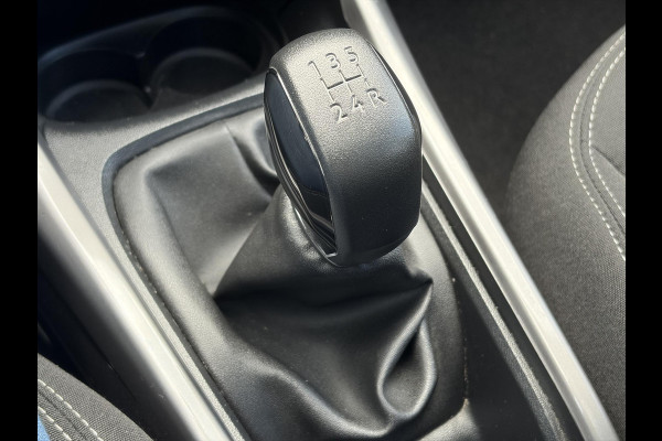 Peugeot 2008 1.2 PureTech Blue Lion D-riem vv in 2024 l Pano l Navi l 110pk l Trekhaak l Carplay l Airco l Cruise l Pdc l Recent beurt gehad l N.A.P l Apk tot 01-2027