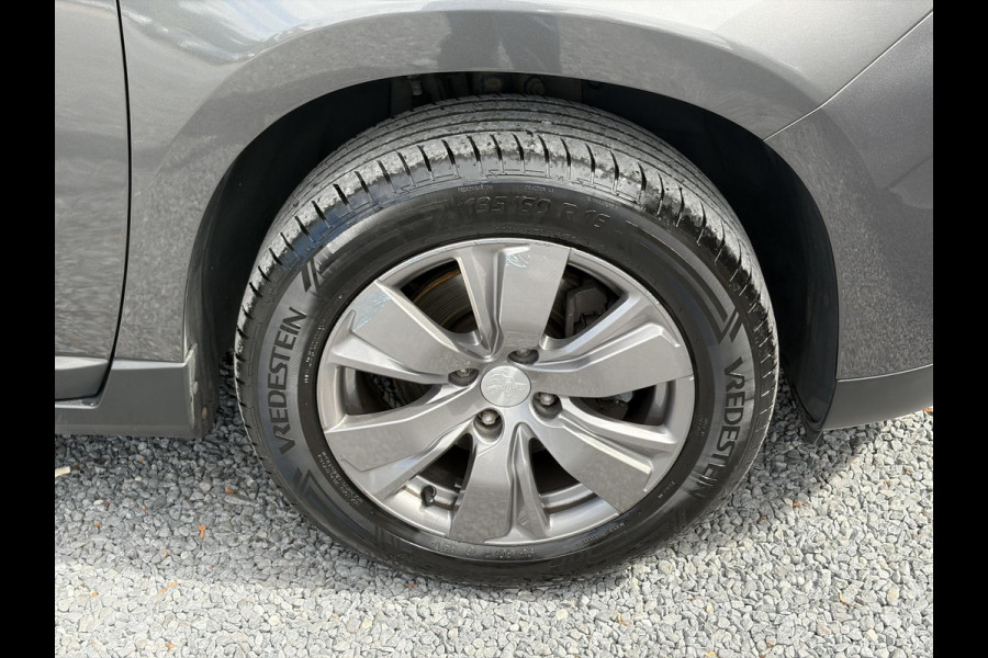 Peugeot 2008 1.2 PureTech Blue Lion D-riem vv in 2024 l Pano l Navi l 110pk l Trekhaak l Carplay l Airco l Cruise l Pdc l Recent beurt gehad l N.A.P l Apk tot 01-2027