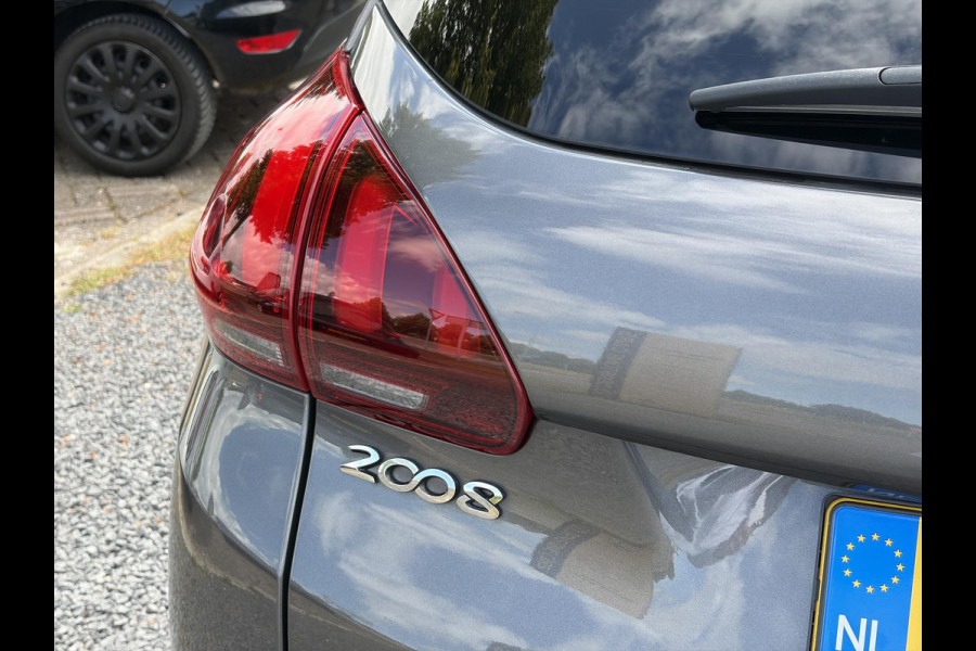 Peugeot 2008 1.2 PureTech Blue Lion D-riem vv in 2024 l Pano l Navi l 110pk l Trekhaak l Carplay l Airco l Cruise l Pdc l Recent beurt gehad l N.A.P l Apk tot 01-2027