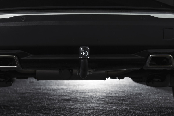 Peugeot 2008 1.2 PureTech 130 PK Active Pack - Automaat | Trekhaak | Cruise | Stoelverw. | PDC | Camera | App. Connect | LM 16" |
