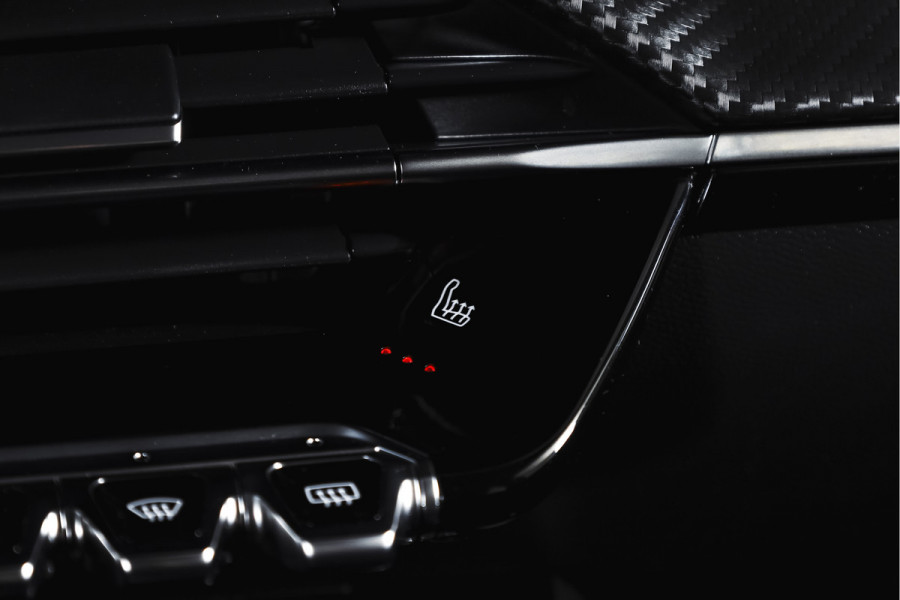 Peugeot 2008 1.2 PureTech 130 PK Active Pack - Automaat | Trekhaak | Cruise | Stoelverw. | PDC | Camera | App. Connect | LM 16" |
