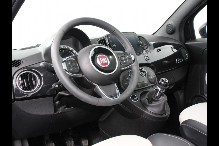 Fiat 500 1.0 Hybrid Dolcevita Panoramadak Navigatie Apple Carplay Android Auto Cruise control Climate Control Lichtmetalen Velgen