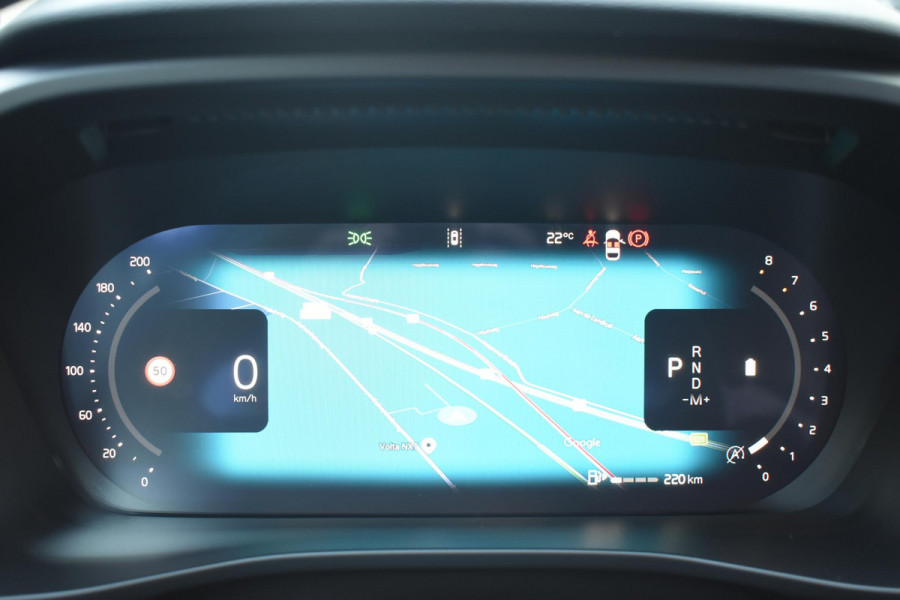 Volvo XC40 B3 177PK Automaat Plus Black Edition / Adaptive Cruise control / 360 Camera / Extra getint glas / 20'' velgen / Harman Kardon / Elektrisch verstelbare stoelen met geheugen / Stoel- en stuurverwarming