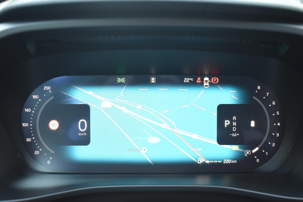 Volvo XC40 B3 177PK Automaat Plus Black Edition / Adaptive Cruise control / 360 Camera / Extra getint glas / 20'' velgen / Harman Kardon / Elektrisch verstelbare stoelen met geheugen / Stoel- en stuurverwarming