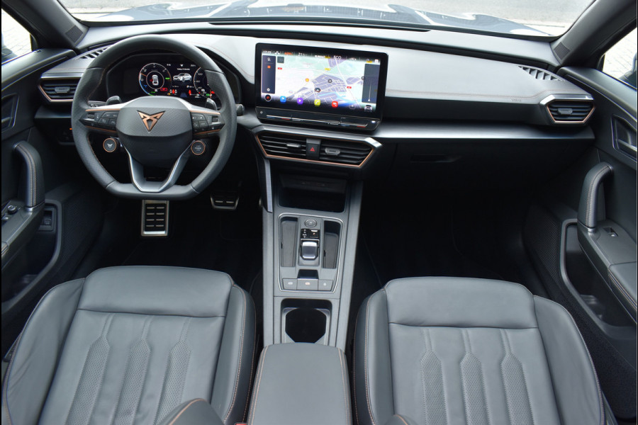 CUPRA Formentor 1.4 e-Hybrid VZ Copper Edition 245 Pk Pano Vol Leder Memory 360 Camera 19 Inch