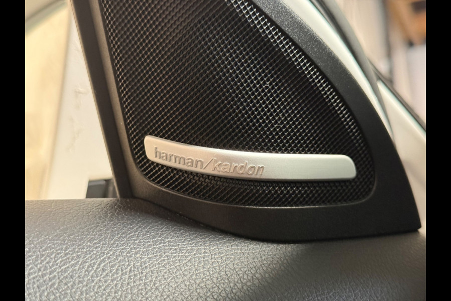 Mercedes-Benz GLA 250 Premium Plus Amg | Pano |H&K| Sfeerverlichting | 360 Camera | Carplay | Stoelverwarming