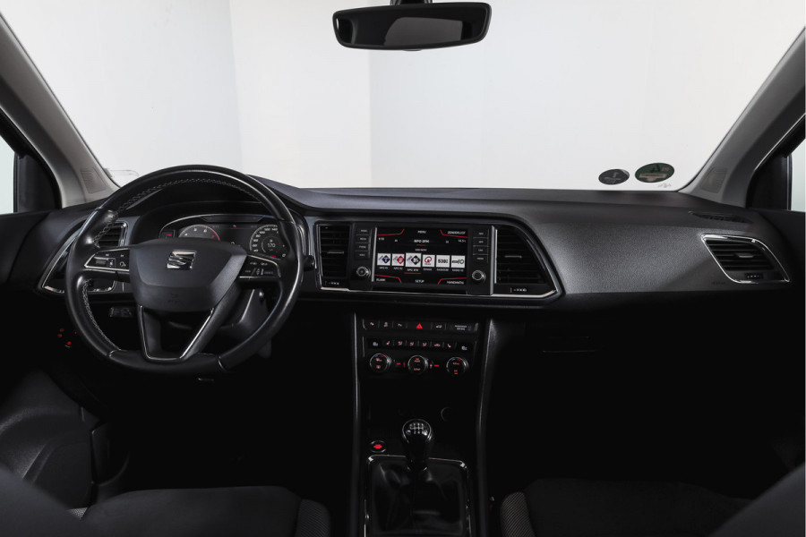 Seat Ateca 1.0 EcoTSI 115 PK Style Business Intense | Elek. Trekhaak | Dig. Cockpit | Adapt. Cruise | PDC | Camera | NAV + App. Connect | ECC | Elek. Klep | LM 17" |