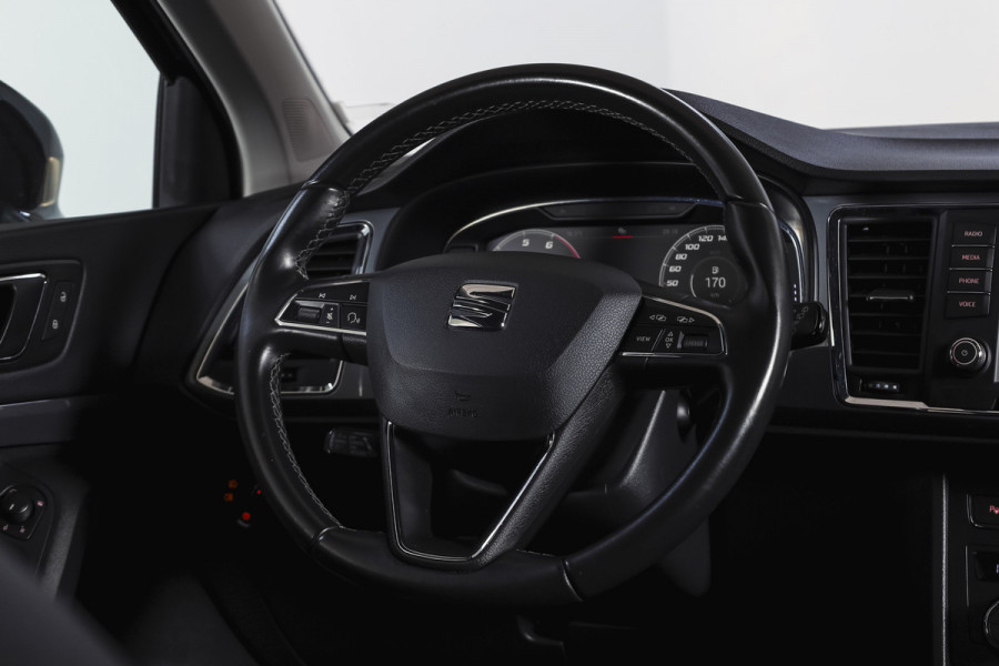 Seat Ateca 1.0 EcoTSI 115 PK Style Business Intense | Elek. Trekhaak | Dig. Cockpit | Adapt. Cruise | PDC | Camera | NAV + App. Connect | ECC | Elek. Klep | LM 17" |