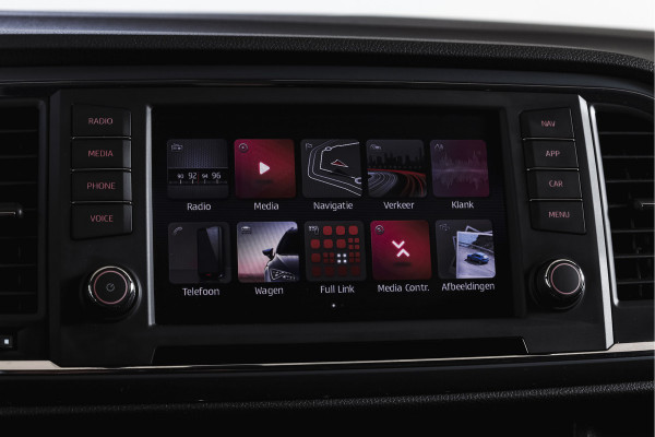 Seat Ateca 1.0 EcoTSI 115 PK Style Business Intense | Elek. Trekhaak | Dig. Cockpit | Adapt. Cruise | PDC | Camera | NAV + App. Connect | ECC | Elek. Klep | LM 17" |