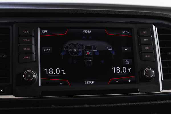 Seat Ateca 1.0 EcoTSI 115 PK Style Business Intense | Elek. Trekhaak | Dig. Cockpit | Adapt. Cruise | PDC | Camera | NAV + App. Connect | ECC | Elek. Klep | LM 17" |