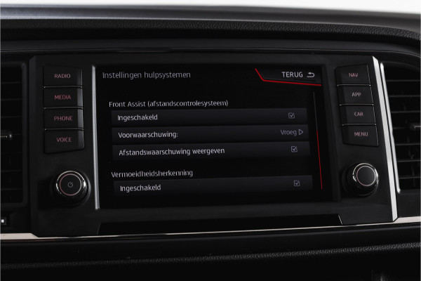 Seat Ateca 1.0 EcoTSI 115 PK Style Business Intense | Elek. Trekhaak | Dig. Cockpit | Adapt. Cruise | PDC | Camera | NAV + App. Connect | ECC | Elek. Klep | LM 17" |