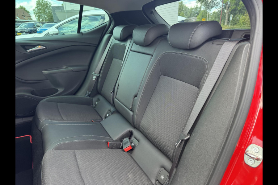 Opel Astra 1.4 Turbo Innovation 150pk Automaat | Adaptieve Cruise | Stoelverwarming | Carplay, Android Auto | Navigatie | Cruise control