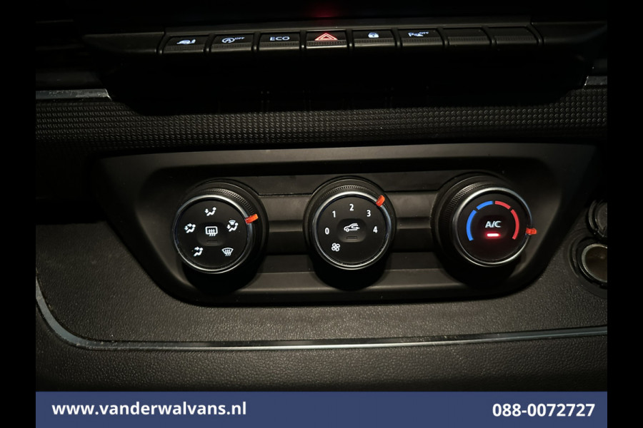 Renault Trafic 2.0 dCi 131pk L2H1 Euro6 Airco | LED | Cruisecontrol | 2500kg Trekhaak | Parkeersensoren Bijrijdersbank
