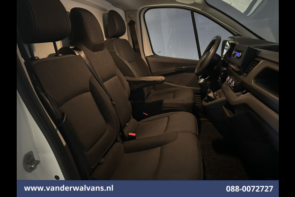 Renault Trafic 2.0 dCi 131pk L2H1 Euro6 Airco | LED | Cruisecontrol | 2500kg Trekhaak | Parkeersensoren Bijrijdersbank