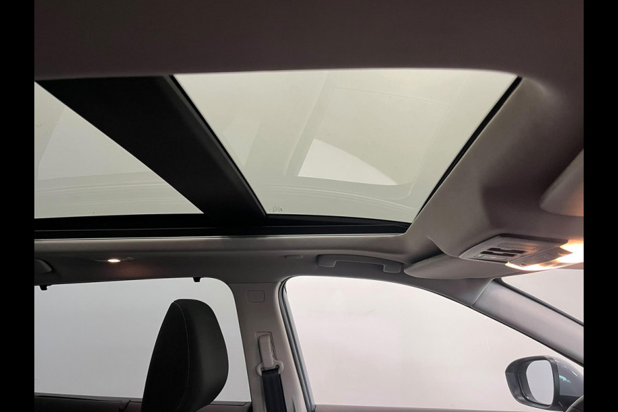 Nissan X-Trail 1.3 DIG-T Tekna 7p. Climate control Adaptieve cruise control Navigatie Panoramdak Voorstoelen verwarmd Keyless Camera Parkeersensoren Led Stuur verwarming Apple Carplay/ Android Auto