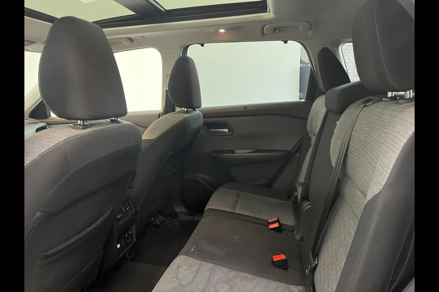 Nissan X-Trail 1.3 DIG-T Tekna 7p. Climate control Adaptieve cruise control Navigatie Panoramdak Voorstoelen verwarmd Keyless Camera Parkeersensoren Led Stuur verwarming Apple Carplay/ Android Auto