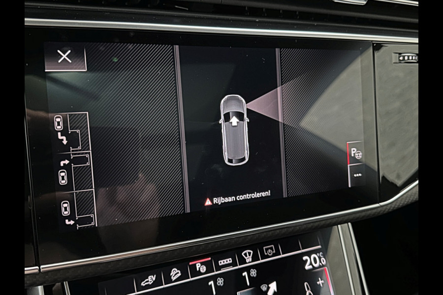 Audi Q8 60e 490pk #RS-Stoelen | 4WS | OLED | Laser-LED | Carbon | Massage | Ventilatie | Valcona Leder+ Pakket | B&O Sound | 23'' | Alcantara hemel | Head-Up | Soft-Close | Panodak | 2x Memory | Trekhaak | Keyless-Entry | Luchtvering | Achterasbesturing | Nw.Pr. 160.000,= | Fabrieksgarantie | Direct rijden.