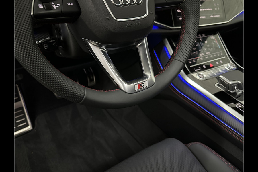 Audi Q8 60e 490pk #RS-Stoelen | 4WS | OLED | Laser-LED | Carbon | Massage | Ventilatie | Valcona Leder+ Pakket | B&O Sound | 23'' | Alcantara hemel | Head-Up | Soft-Close | Panodak | 2x Memory | Trekhaak | Keyless-Entry | Luchtvering | Achterasbesturing | Nw.Pr. 160.000,= | Fabrieksgarantie | Direct rijden.