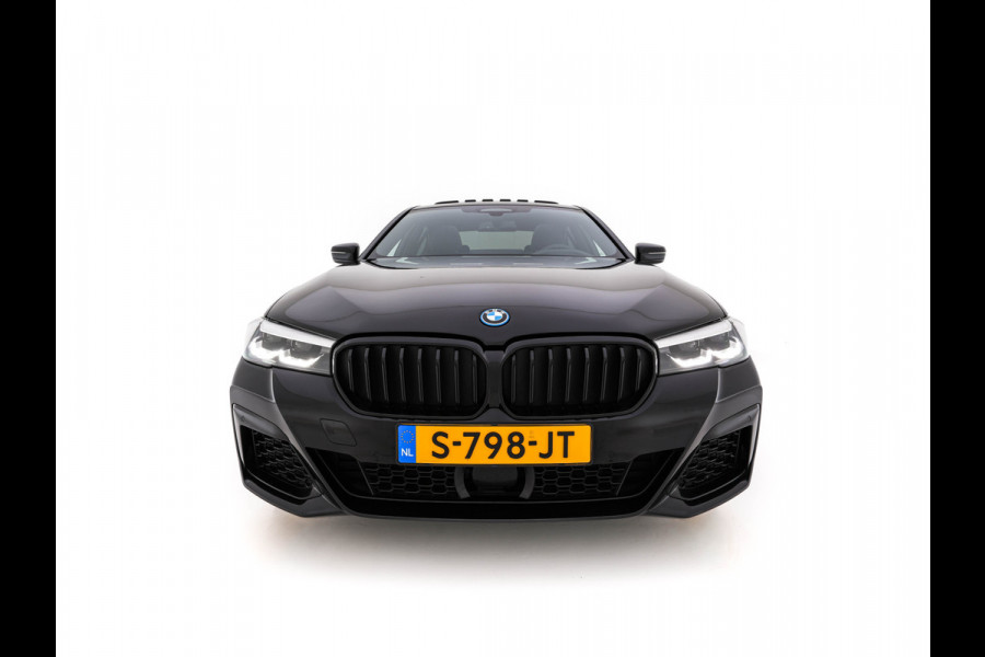 BMW 5 Serie 530e Business Edition Plus (Plug-in) (INCL.BTW) *PANO | HEAD-UP | LEATHER | FULL-LED | MEMORY-PACK | HARMAN/KARDON | BLIND-SPOT | DIGI-COCKPIT | CAMERA | NAVI-FULLMAP | PRIVACY-GLASS | SHIFT-PADDLES | ECC | PDC | 19''ALU*