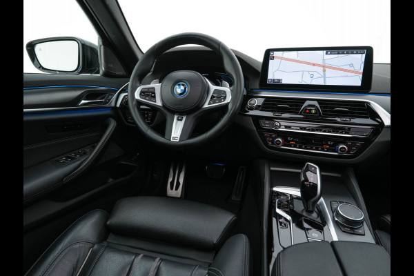 BMW 5 Serie 530e Business Edition Plus (Plug-in) (INCL.BTW) *PANO | HEAD-UP | LEATHER | FULL-LED | MEMORY-PACK | HARMAN/KARDON | BLIND-SPOT | DIGI-COCKPIT | CAMERA | NAVI-FULLMAP | PRIVACY-GLASS | SHIFT-PADDLES | ECC | PDC | 19''ALU*