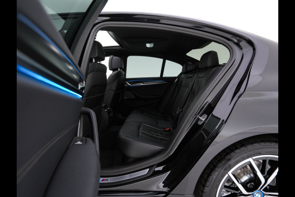 BMW 5 Serie 530e Business Edition Plus (Plug-in) (INCL.BTW) *PANO | HEAD-UP | LEATHER | FULL-LED | MEMORY-PACK | HARMAN/KARDON | BLIND-SPOT | DIGI-COCKPIT | CAMERA | NAVI-FULLMAP | PRIVACY-GLASS | SHIFT-PADDLES | ECC | PDC | 19''ALU*