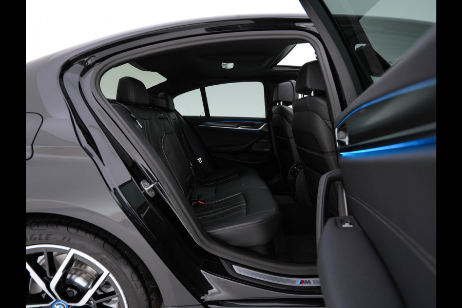 BMW 5 Serie 530e Business Edition Plus (Plug-in) (INCL.BTW) *PANO | HEAD-UP | LEATHER | FULL-LED | MEMORY-PACK | HARMAN/KARDON | BLIND-SPOT | DIGI-COCKPIT | CAMERA | NAVI-FULLMAP | PRIVACY-GLASS | SHIFT-PADDLES | ECC | PDC | 19''ALU*