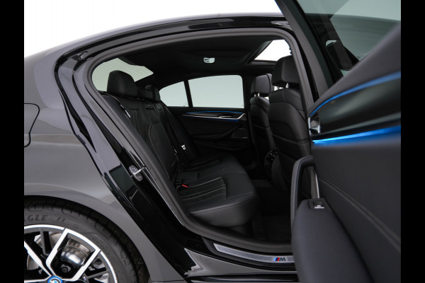 BMW 5 Serie 530e Business Edition Plus (Plug-in) (INCL.BTW) *PANO | HEAD-UP | LEATHER | FULL-LED | MEMORY-PACK | HARMAN/KARDON | BLIND-SPOT | DIGI-COCKPIT | CAMERA | NAVI-FULLMAP | PRIVACY-GLASS | SHIFT-PADDLES | ECC | PDC | 19''ALU*