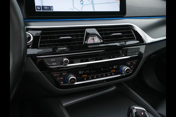 BMW 5 Serie 530e Business Edition Plus (Plug-in) (INCL.BTW) *PANO | HEAD-UP | LEATHER | FULL-LED | MEMORY-PACK | HARMAN/KARDON | BLIND-SPOT | DIGI-COCKPIT | CAMERA | NAVI-FULLMAP | PRIVACY-GLASS | SHIFT-PADDLES | ECC | PDC | 19''ALU*