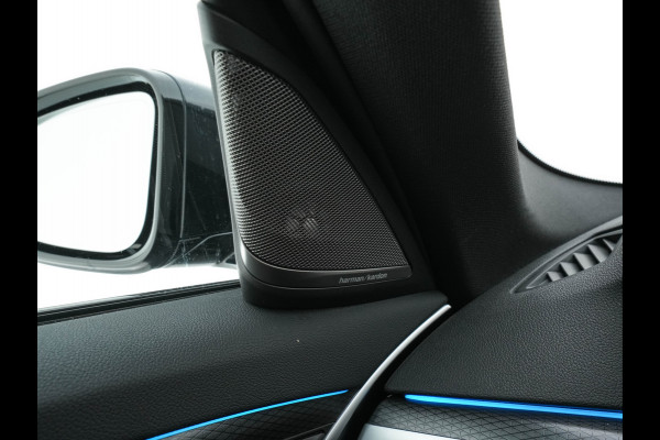 BMW 5 Serie 530e Business Edition Plus (Plug-in) (INCL.BTW) *PANO | HEAD-UP | LEATHER | FULL-LED | MEMORY-PACK | HARMAN/KARDON | BLIND-SPOT | DIGI-COCKPIT | CAMERA | NAVI-FULLMAP | PRIVACY-GLASS | SHIFT-PADDLES | ECC | PDC | 19''ALU*