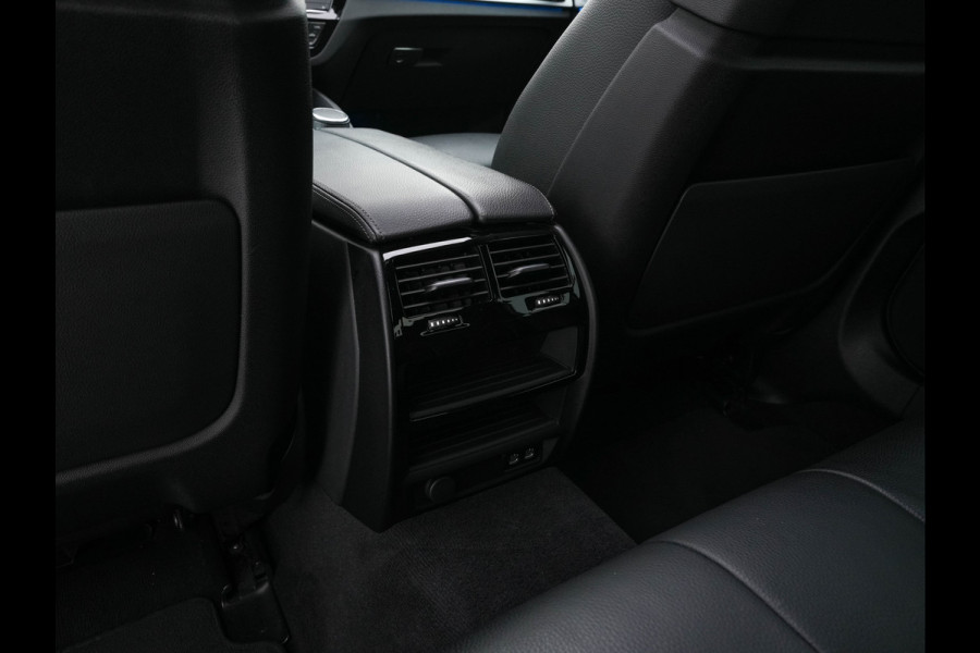 BMW 5 Serie 530e Business Edition Plus (Plug-in) (INCL.BTW) *PANO | HEAD-UP | LEATHER | FULL-LED | MEMORY-PACK | HARMAN/KARDON | BLIND-SPOT | DIGI-COCKPIT | CAMERA | NAVI-FULLMAP | PRIVACY-GLASS | SHIFT-PADDLES | ECC | PDC | 19''ALU*