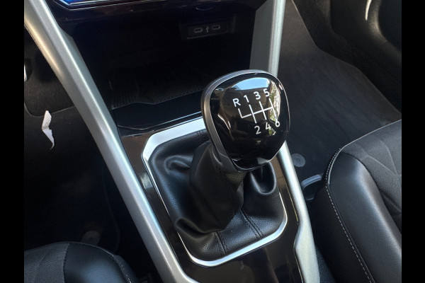 Volkswagen T-Roc TSI 115PK LIFE GOAL NAVI/CARPLAY/STOELVERW.