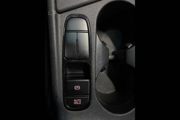 Kia Niro 1.6 GDi Hybrid DynamicLine Carplay