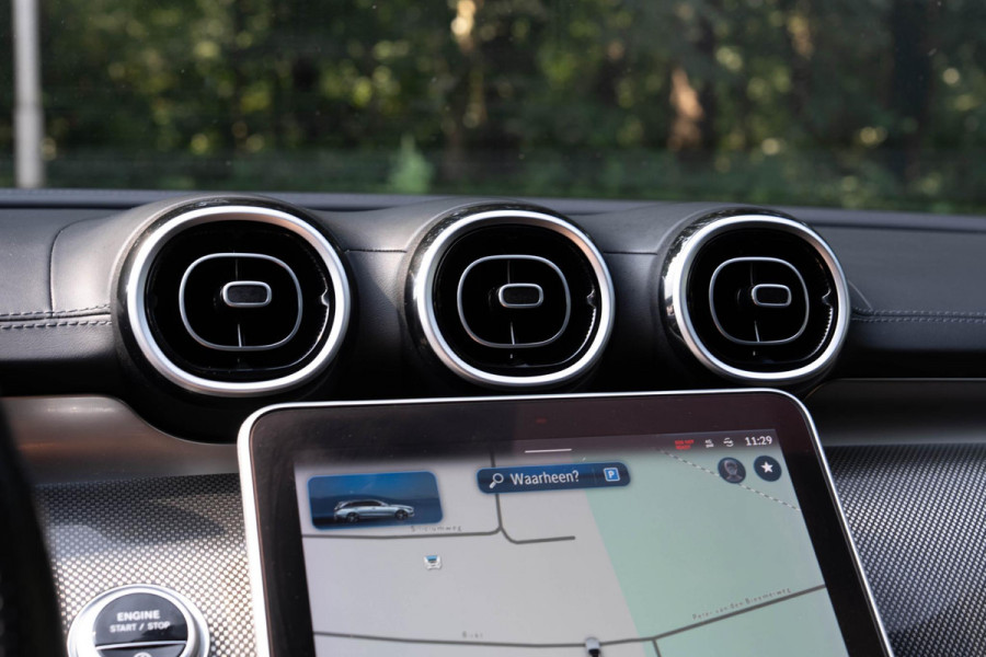 Mercedes-Benz C-Klasse Estate 200 d AMG Line | Panorama | Trekhaak | Carplay | Dodehoek | Camera