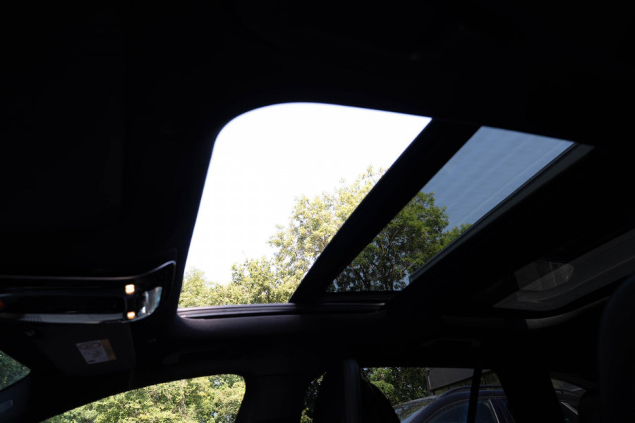 Mercedes-Benz C-Klasse Estate 200 d AMG Line | Panorama | Trekhaak | Carplay | Dodehoek | Camera