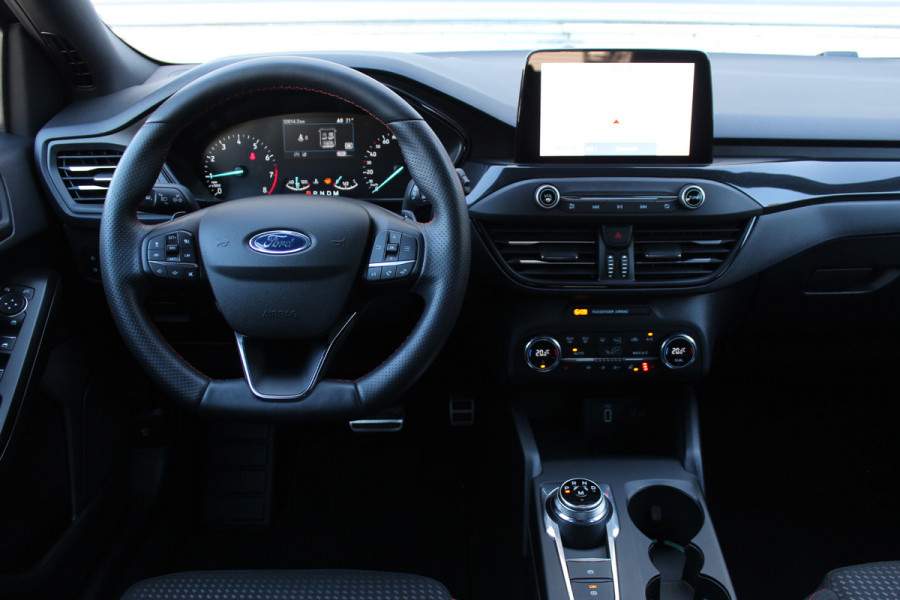 Ford Focus 1.5 EcoBoost ST Line Business Nette staat! | 18" | Camera | Afn. Trekhaak