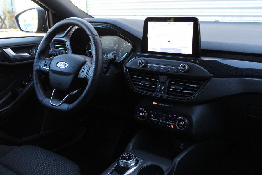 Ford Focus 1.5 EcoBoost ST Line Business Nette staat! | 18" | Camera | Afn. Trekhaak