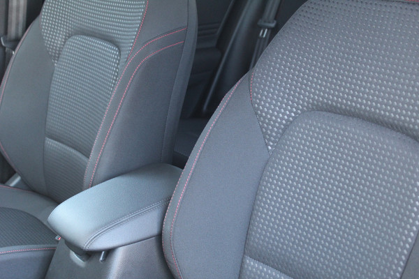 Ford Focus 1.5 EcoBoost ST Line Business Nette staat! | 18" | Camera | Afn. Trekhaak