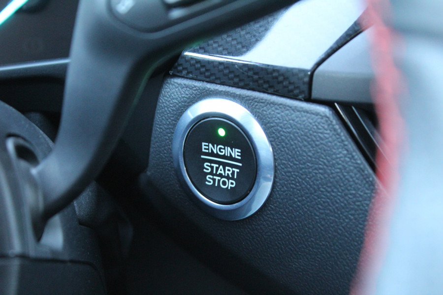 Ford Focus 1.5 EcoBoost ST Line Business Nette staat! | 18" | Camera | Afn. Trekhaak